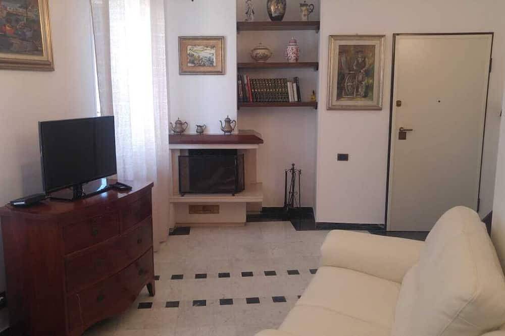 Casa Carla Schönes Privathaus mit großer Terrasse und Eingangstor. in Vernazza, Vernazza Gemeinde