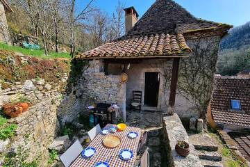 Gîte pour 4 Personnes dans Crégols, Parc Naturel Régional des Causses du Quercy, Photo 4