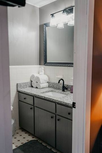 Vacation Apartment for 2 Guests in Gatlinburg, Sevier County, Picture 3