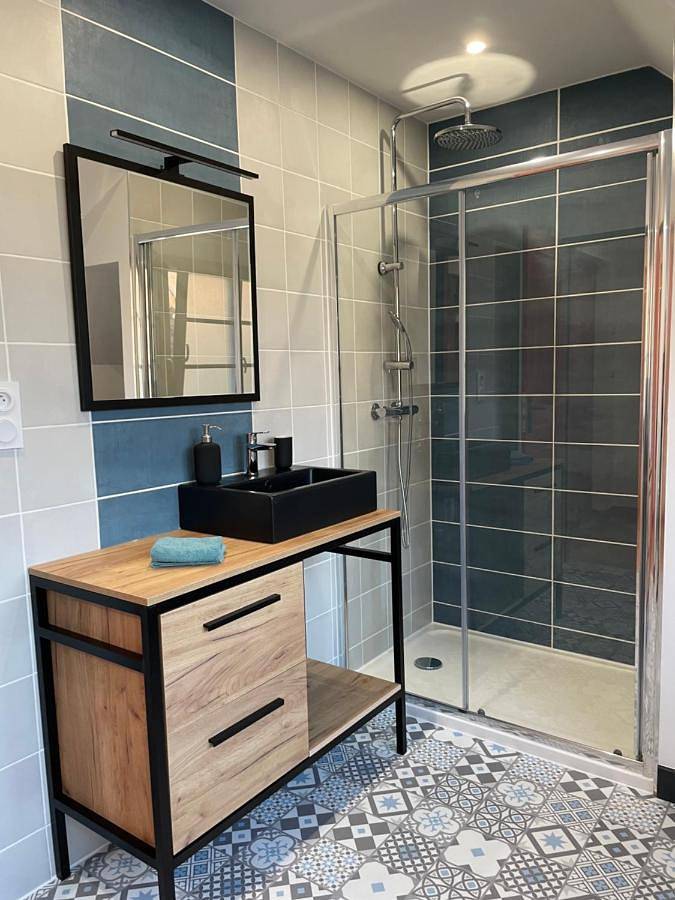 Appartement entier, One-Bedroom Apartment in Onzain, Région de Blois