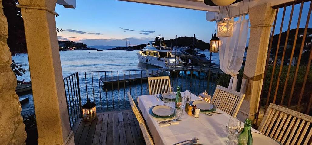 Maison d’hôte pour 3 personnes, avec jardin et vue ainsi que sauna et piscine, animaux acceptés dans Lastovo - 3