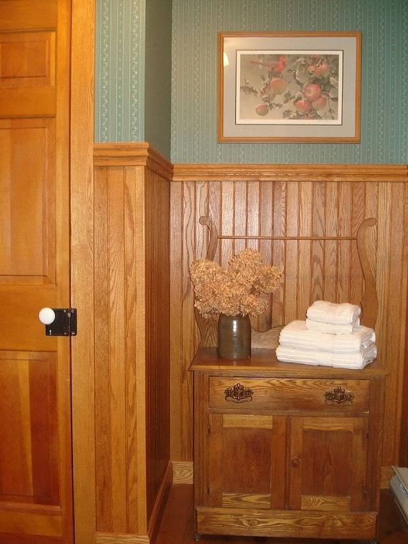 Geräumiges Haus im Kolonialstil, nur wenige Minuten von Camelback & Crossings Outlets entfernt in Long Pond