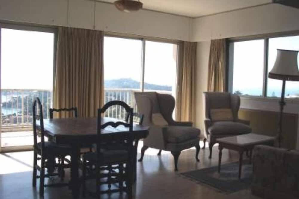 Entire apartment, Apartment with 2 terraces, incredible sea view in private domain in Villefranche-sur-Mer, Nice region