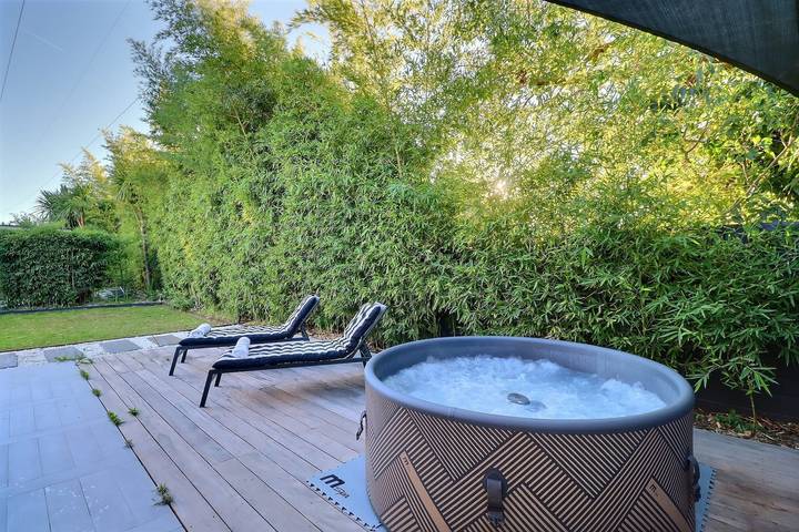 Ferienwohnung für 2 Personen, mit Whirlpool und Terrasse sowie Garten in Aix-en-Provence - 2