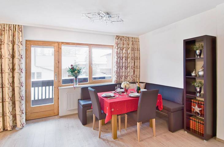 Ganze Ferienwohnung, Alpen Lodge 2 in Lechtaler Alpen, Sankt Anton am Arlberg