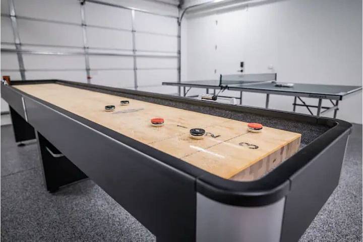 Villa for 10 people, with yard and balcony as well as hot tub in Arizona