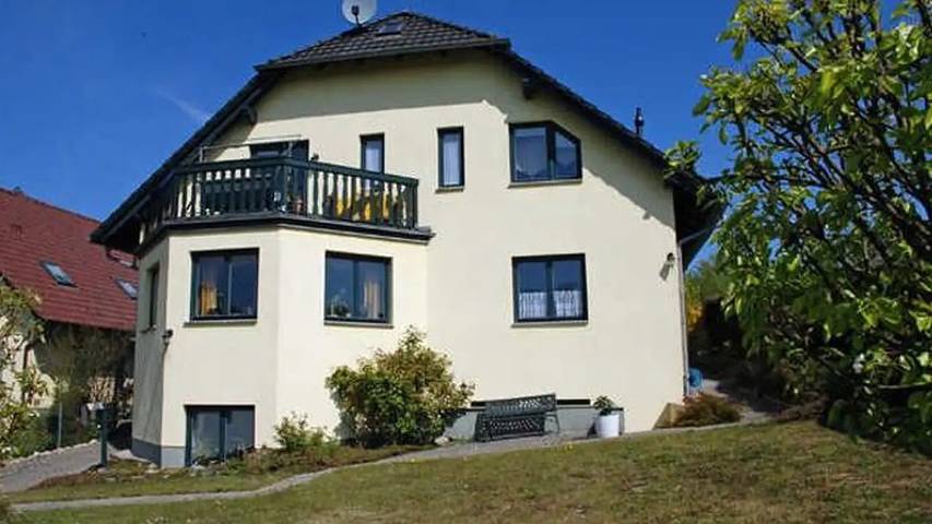 Ferienwohnung für 13 Personen, mit Balkon und Terrasse sowie Garten in Lancken-Granitz