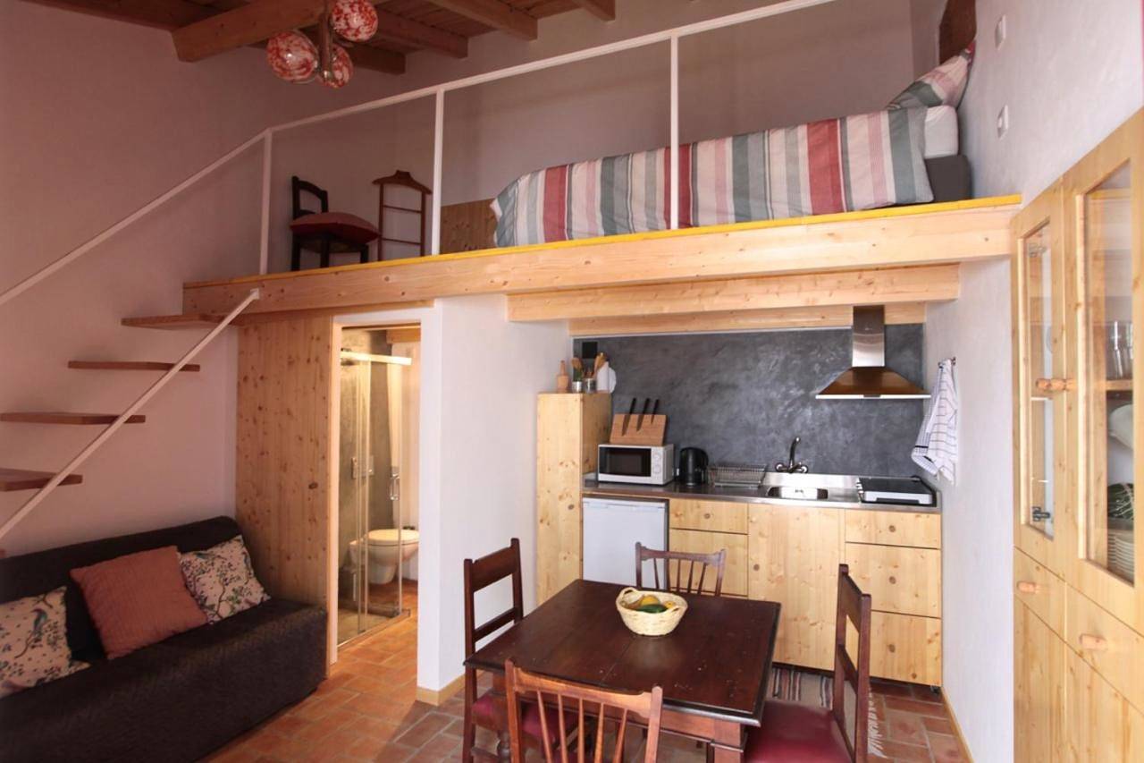 Apartamento inteiro, Casa das Minas in Mina de São Domingos, Corte do Pinto