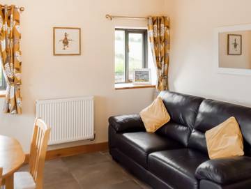 Holiday Rental for 4 People in Powys, Mid-Wales, Photo 4