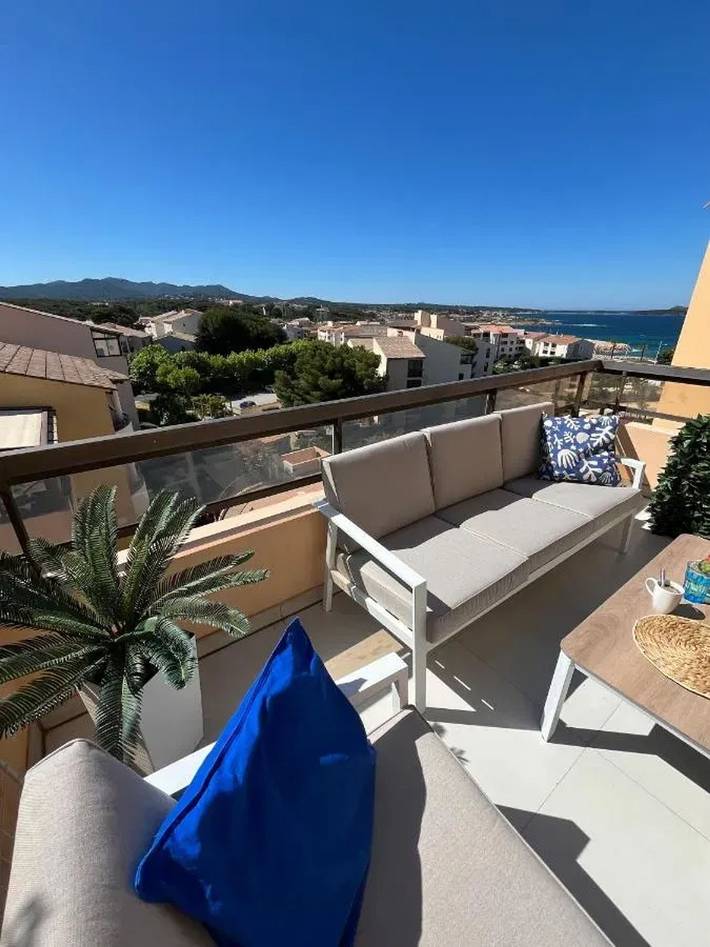 Appartement de vacances pour 2 personnes, avec piscine et balcon à Six-Fours-les-Plages