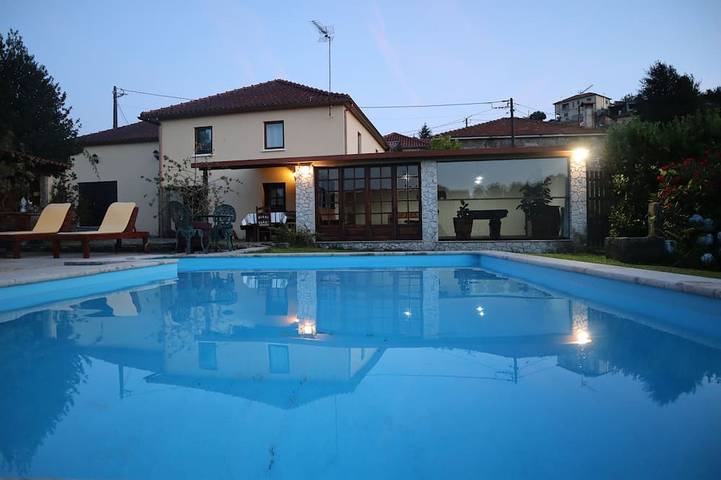 Gîte pour 6 personnes, avec jardin et jacuzzi, animaux acceptés