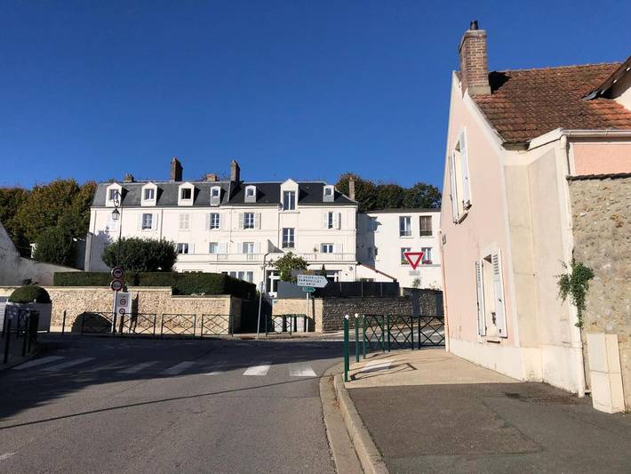 Gîte pour 4 personnes, avec jardin et vue à Montfort-l'Amaury - 3