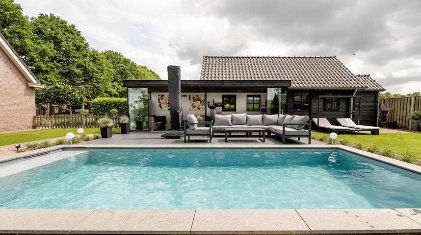 Chambre d’hôte pour 2 personnes, avec Terrasse et Jardin ainsi que Piscine et Sauna dans Kaatsheuvel