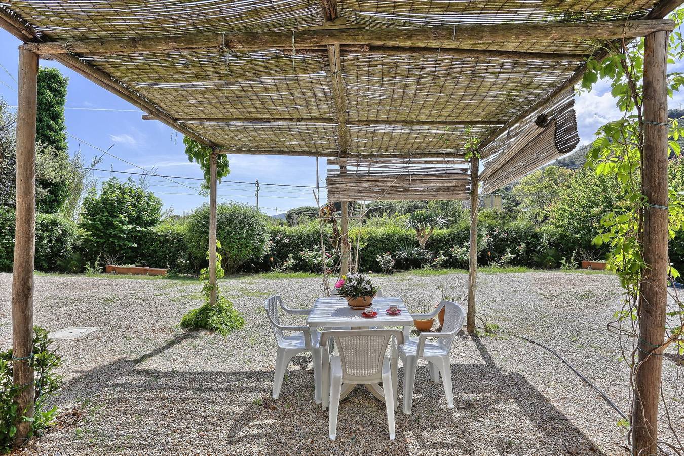 Ganze Wohnung, Ferienwohnung "Il Giardino Nel Sole Bilo" mit Klimaanlage, Garten und Terrasse in Norsi, Elba
