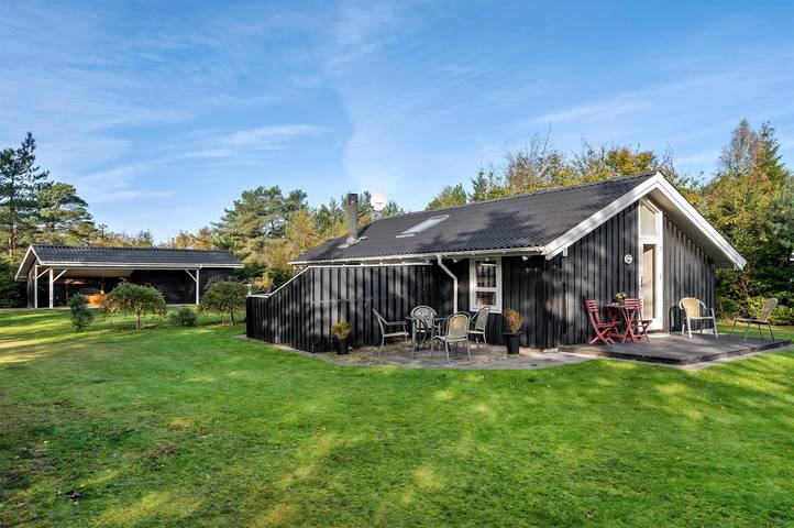Pet friendly home in Hals with sauna in Hou, Aalborg und Umgebung
