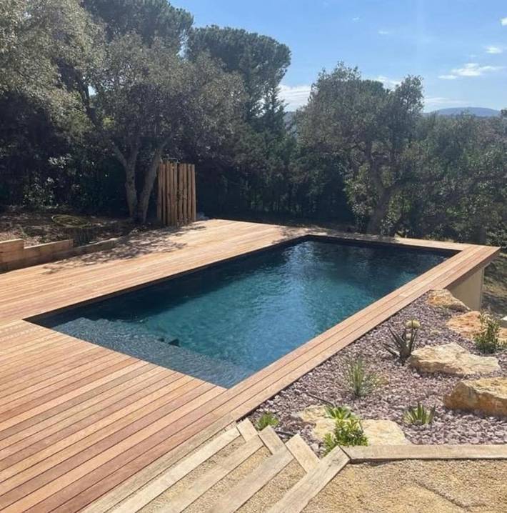 Location de vacances pour 6 personnes, avec vue ainsi que jardin et piscine à Ceyreste - 2