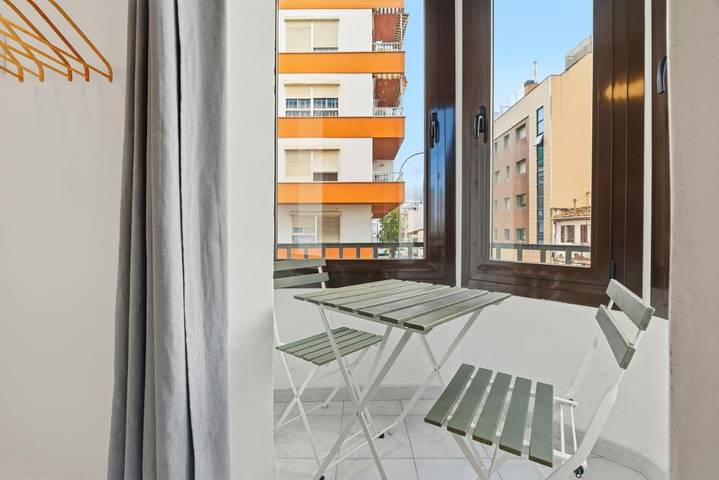 Chambre d’hôte pour 2 personnes, avec vue et balcon