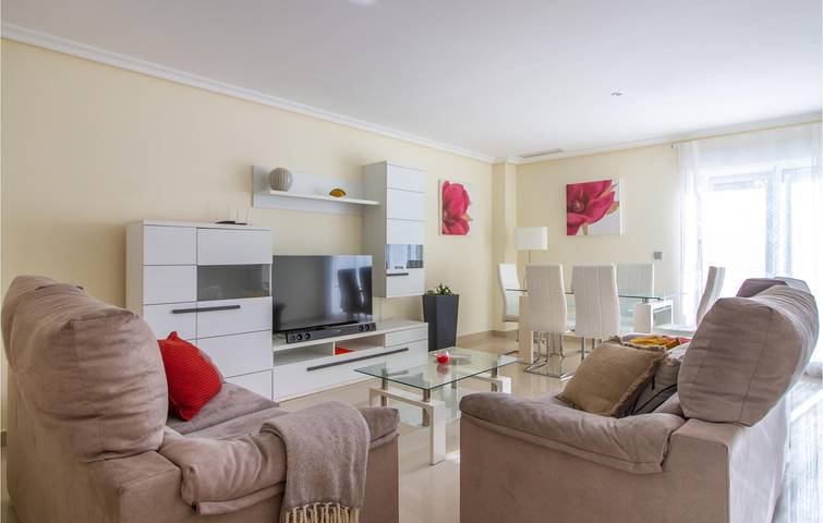 Location de vacances pour 10 personnes, avec terrasse ainsi que piscine et jardin à El Campello - 3