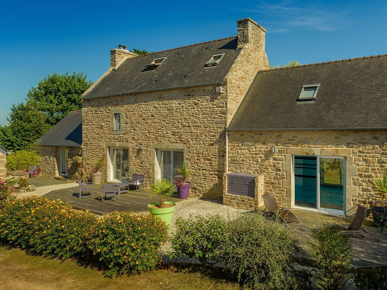 Maison de vacances avec piscine privée in Plouguin, Région de Brest