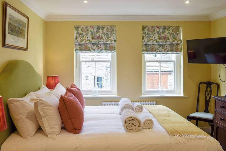 2 The Reading Room Cottages in County Durham