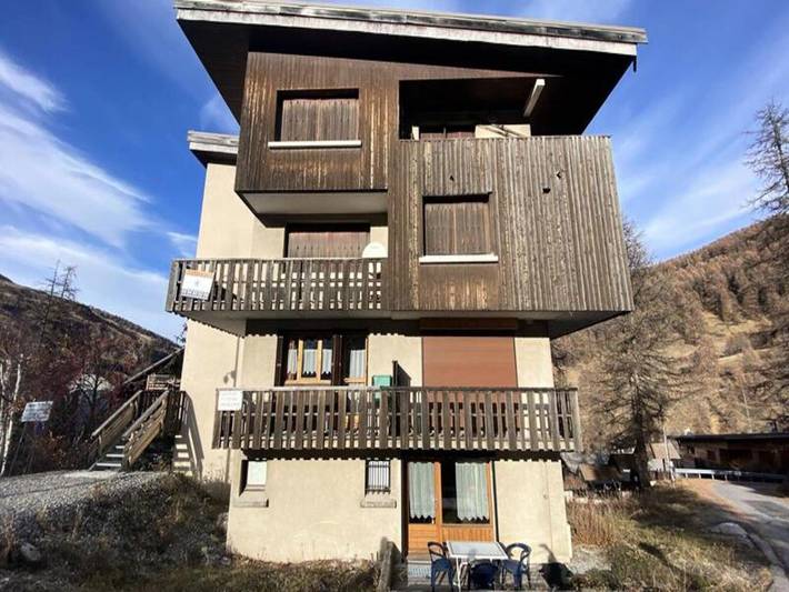 Gîte pour 2 personnes, avec terrasse dans Col De Vars Vars Station De Ski