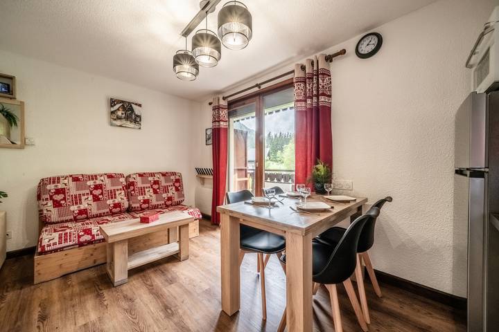 Gîte pour 4 personnes, avec balcon, adapté aux familles à Chatel - 2