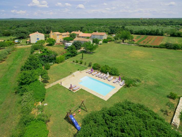Ferienhaus für 16 Personen, mit Ausblick und Garten sowie Terrasse, mit Haustier