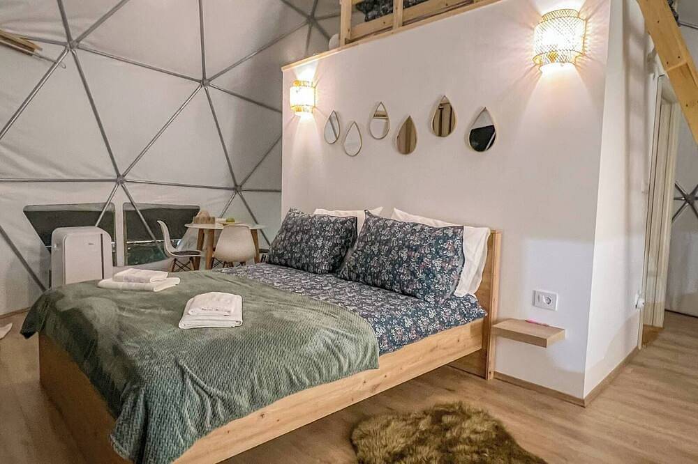 Cozy glamping  in heart of National park Durmitor with private Hot Tube in Durmitor Nationalpark