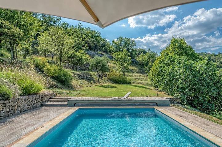 Villa pour 8 personnes, avec piscine et terrasse - 1