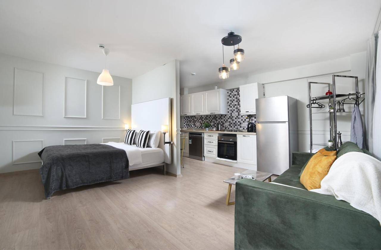 Penthouse with terrace in Şişli, Bozkurt Mahallesi