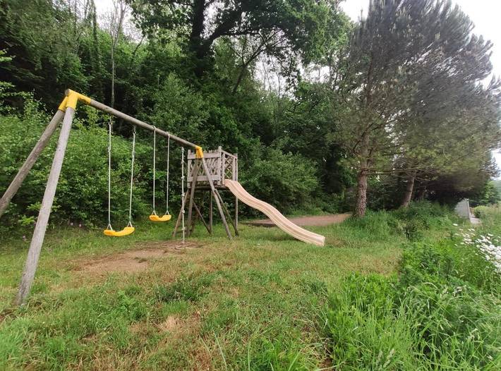 Gîte pour 9 personnes, avec vue sur le lac ainsi que jardin et vue à Colleville - 4