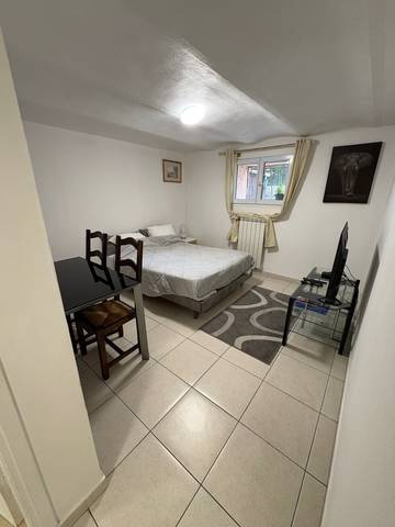 Gîte pour 4 personnes, avec jardin à Le Cannet