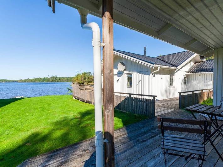 Ferienhaus für 8 Personen, mit Terrasse und Garten sowie Sauna und Seeblick in Tranemo - 2