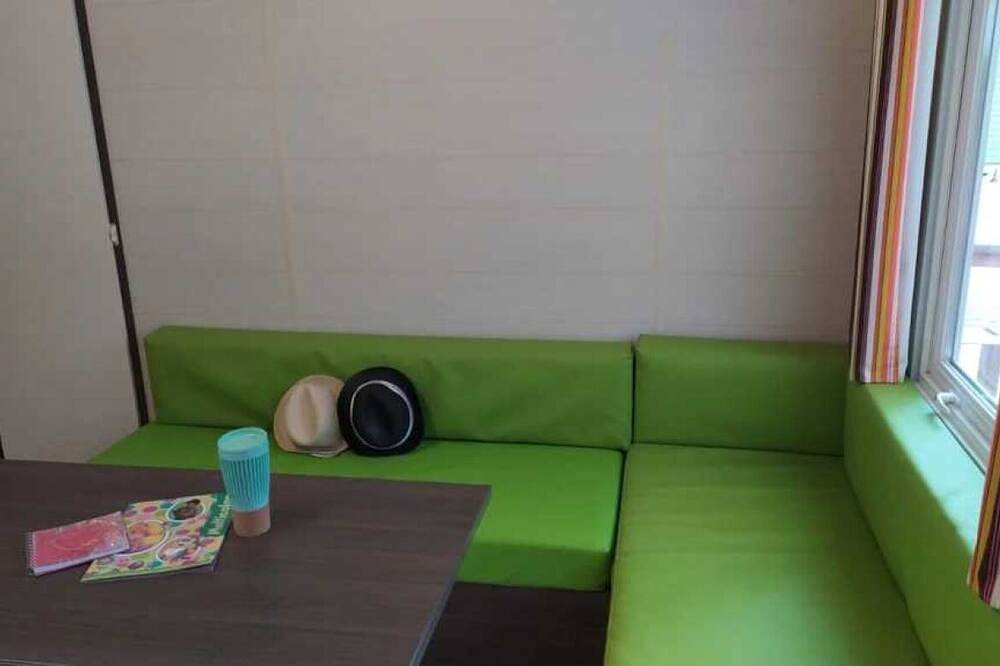 Camping 3 étoiles - Parc aquatique - cca0gde in Saint-Maime, Parc naturel régional du Luberon