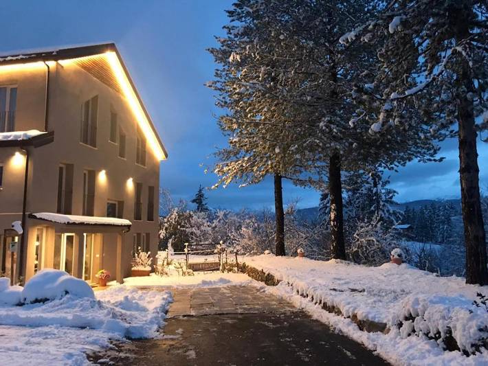 Hôtel pour 2 personnes, avec Balcon et Terrasse ainsi que Jardin et Vue à Pescasseroli