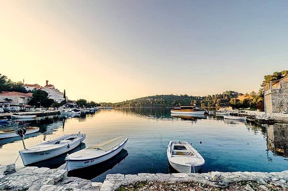 Guest House Kiko - Budget Doppelzimmer - Nr. 1 in Pomena, Mljet
