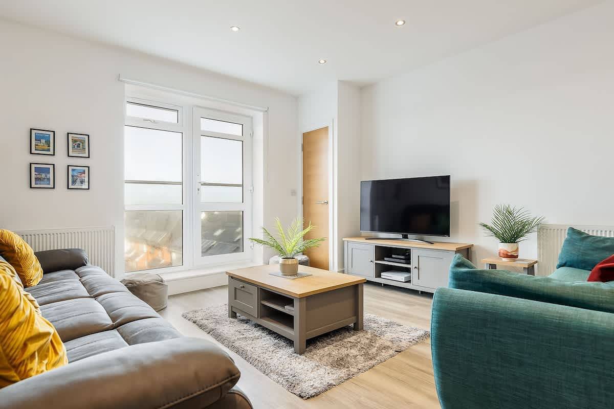 Apartment for 4 People in Poole, Poole Harbour