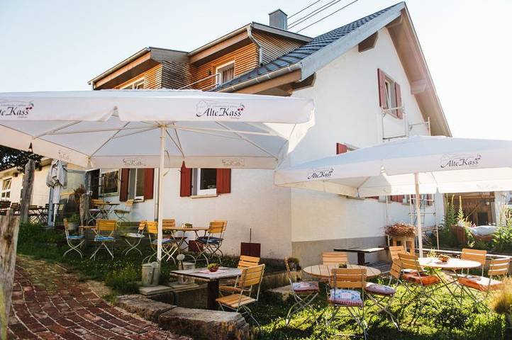 Hotel für 4 Personen, mit Garten