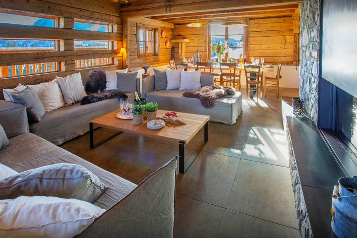 Chalet pour 12 personnes, avec Balcon et Jacuzzi ainsi que Terrasse et Jardin à La Clusaz
