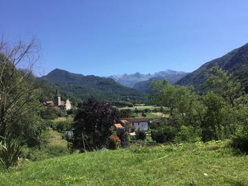 Gîte pour 2 personnes, avec jardin à Ercé