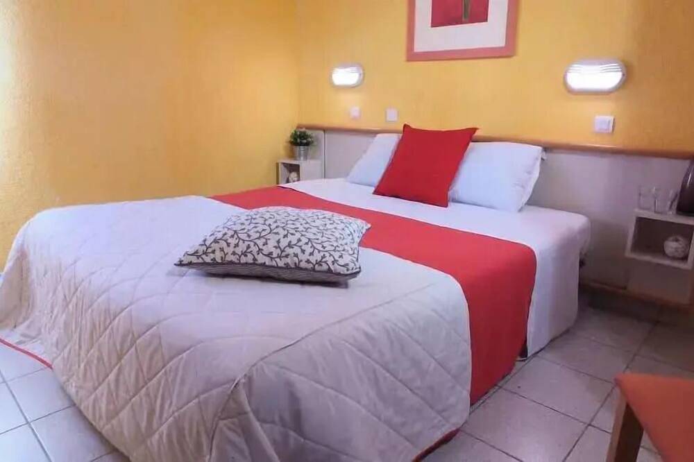 Gîte 3 Pièces 4 personnes in Die, Parc naturel régional du Vercors