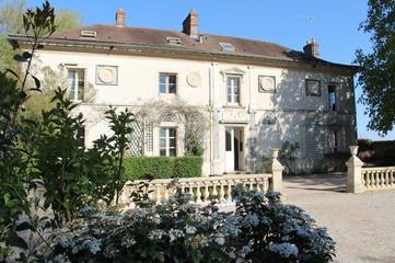 Chambre d’hôte pour 6 personnes, avec jardin et vue, animaux acceptés à Janvry