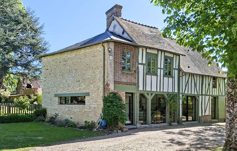 Location de vacances pour 15 personnes à La Croix-Saint-Leufroy