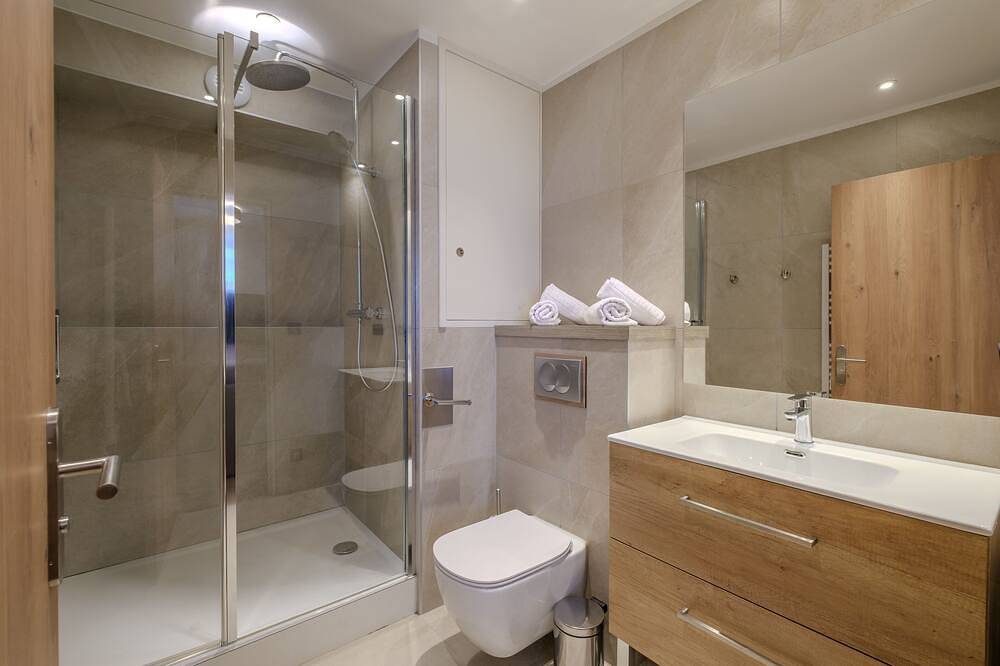 Ganze Wohnung, Studio cosy au centre de Lons | Wifi in Lons-le-Saunier, Jura