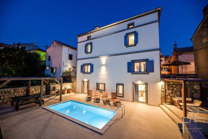 Ferienhaus für 8 Personen, mit Garten und Pool sowie Sauna auf Krk