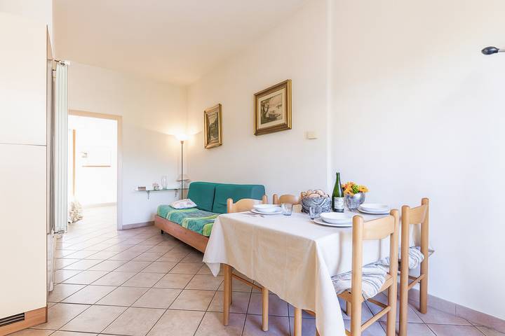 Vakantieappartement voor 3 personen, met terras, kindvriendelijk in Massa