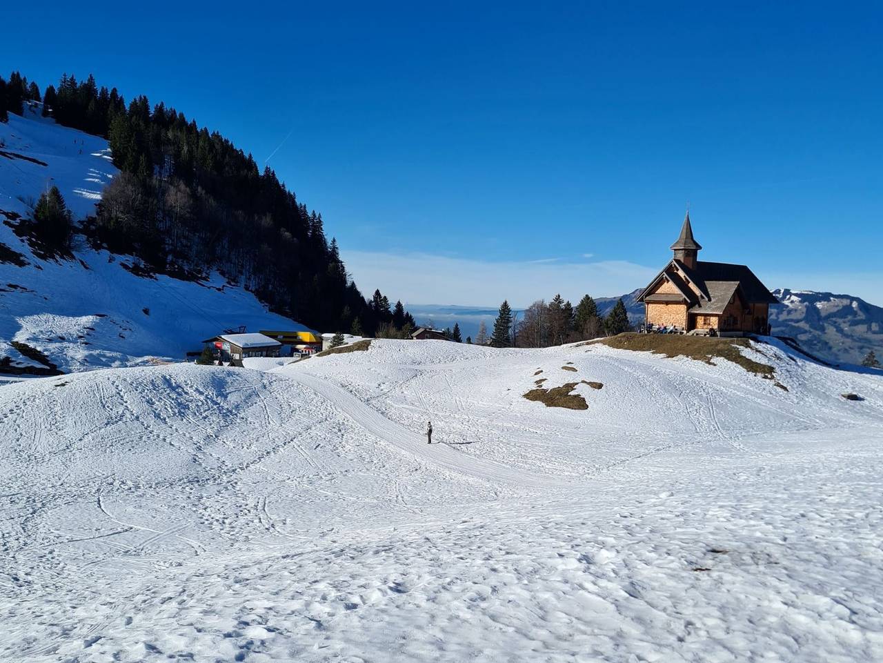 Ganze Ferienwohnung, Muota River Loft - Muota River Loft in Muotathal, Vierwaldstättersee