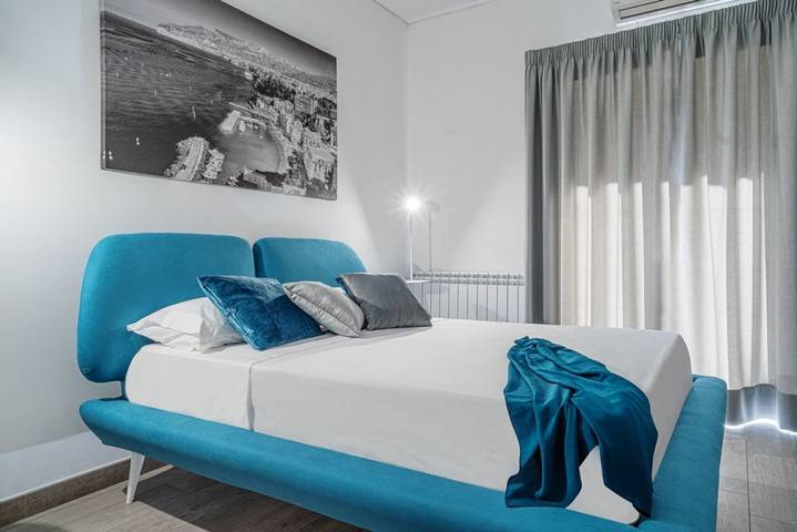 Appartamento intero, Modern Sorrento two bedroom Apartment with Terrace in Sorrento, Sorrento Coast