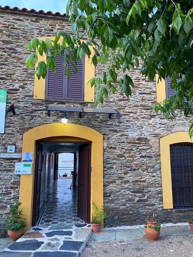 Casa rural para 14 personas, con piscina además de jardín y vistas en Tierra de Badajoz - 3