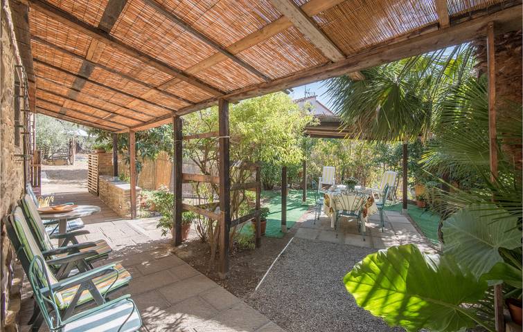 Gemütliche Gartenwohnung in der Nähe von Castiglion Fiorentino in Castiglion Fiorentino, Arezzo Provinz